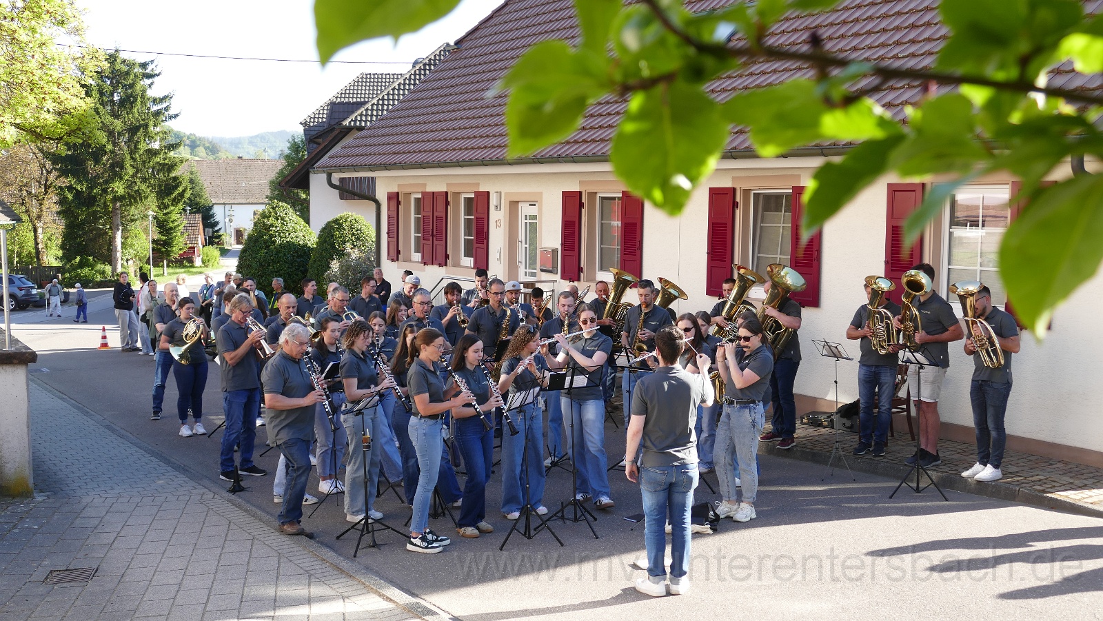 2026-04 Maibaum stellen Unterentersbach (12).JPG